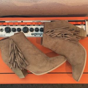 Tan Fringe Booties!
